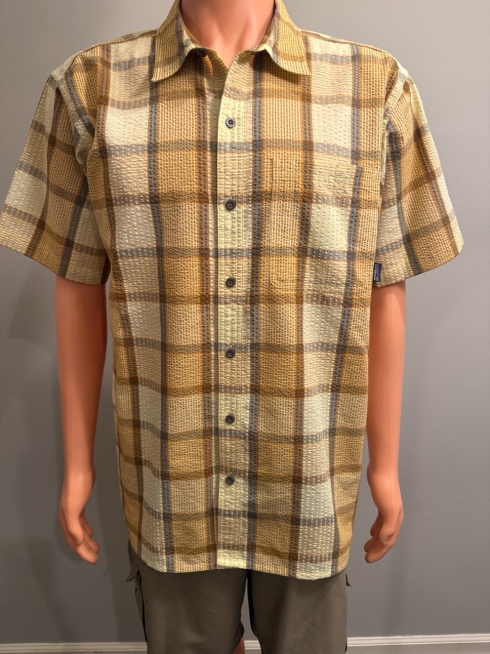 Patagonia Short-Sleeve Plaid Button-Down Shirt Casual Men’s L NWOT